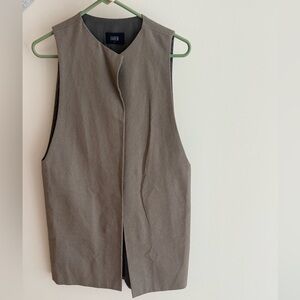 NWOT Kaarem Sleeveless Open Front Vest in Taupe Size XS